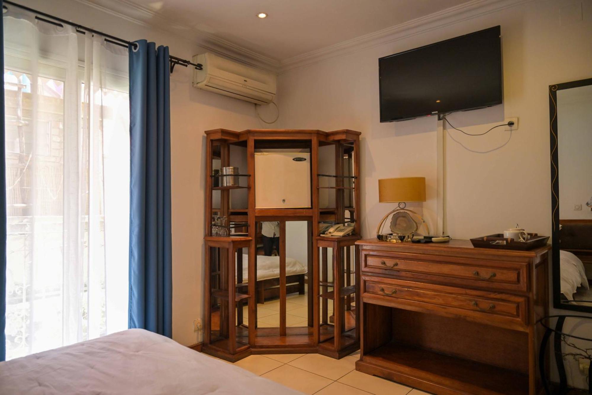Hotel Brajas Antananarivo Luaran gambar